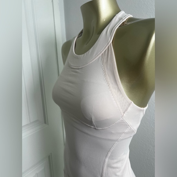 Lululemon Run: Make It Count Tank 2 - Picture 5 of 7